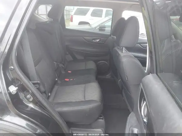 KNMAT2MT1JP503900 2018 NISSAN ROGUE - Image 8