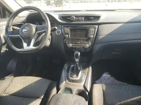 KNMAT2MT1JP512712 2018 NISSAN ROGUE - Image 8