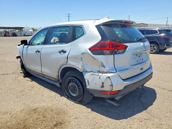 KNMAT2MT1JP513164 2018 NISSAN ROGUE - Image 2