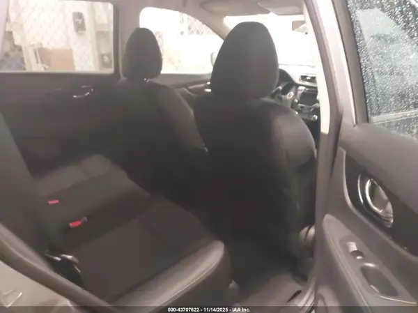 KNMAT2MT1JP513617 2018 NISSAN ROGUE - Image 8