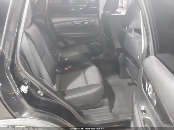 KNMAT2MT1JP515352 2018 NISSAN ROGUE - Image 8