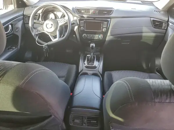 KNMAT2MT1JP515898 2018 NISSAN ROGUE - Image 8