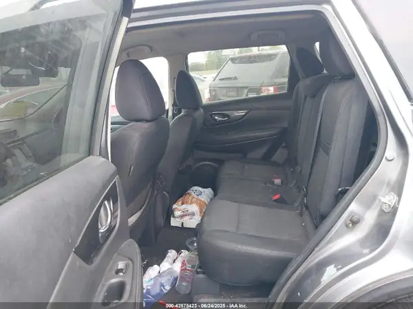 KNMAT2MT1JP517490 2018 NISSAN ROGUE - Image 8