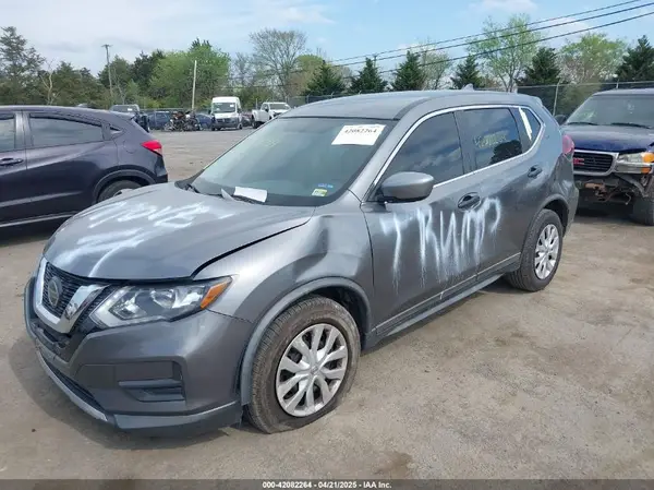 KNMAT2MT1JP518932 2018 NISSAN ROGUE - Image 2