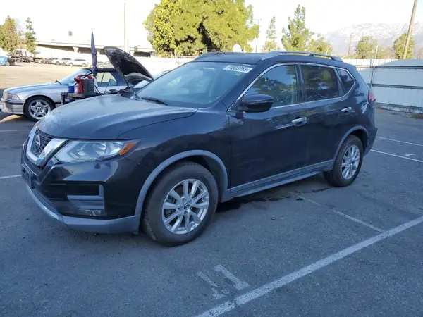 KNMAT2MT1JP523239 2018 NISSAN ROGUE - Image 1