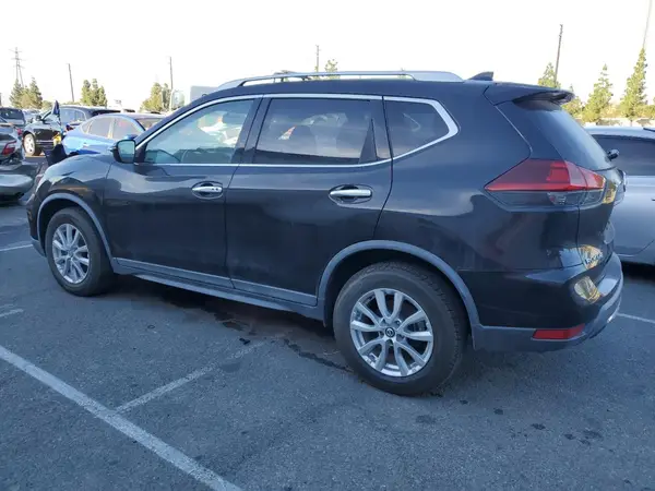 KNMAT2MT1JP523239 2018 NISSAN ROGUE - Image 2