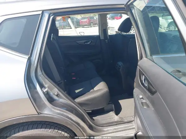 KNMAT2MT1JP530594 2018 NISSAN ROGUE - Image 8