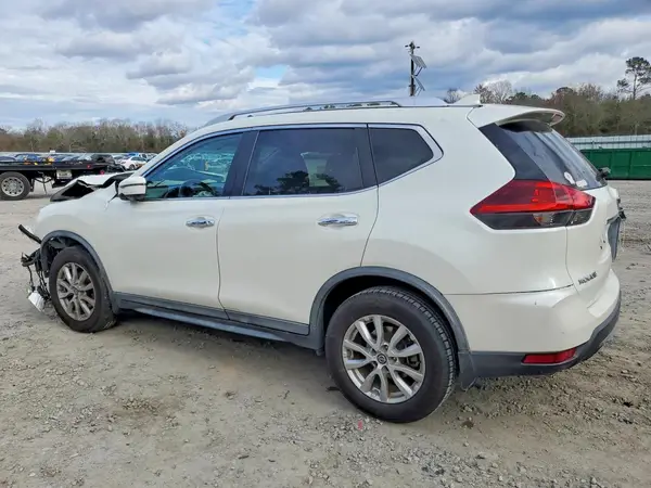 KNMAT2MT1JP530742 2018 NISSAN ROGUE - Image 2