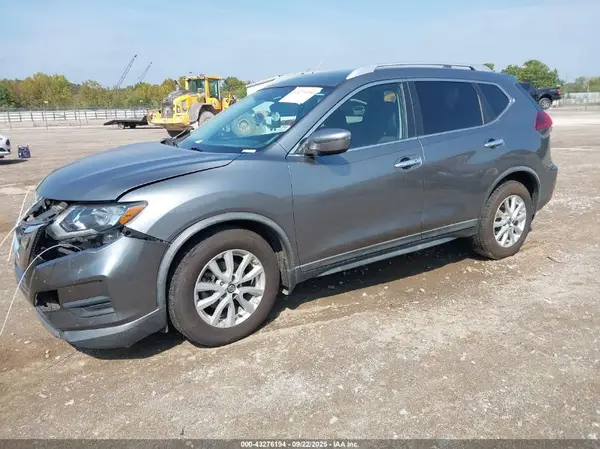 KNMAT2MT1JP532958 2018 NISSAN ROGUE - Image 2