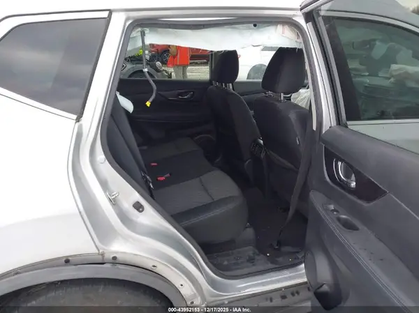 KNMAT2MT1JP535035 2018 NISSAN ROGUE - Image 8