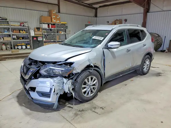 KNMAT2MT1JP553986 2018 NISSAN ROGUE - Image 1