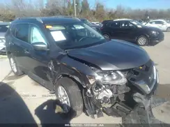 KNMAT2MT1JP564695 2018 NISSAN ROGUE