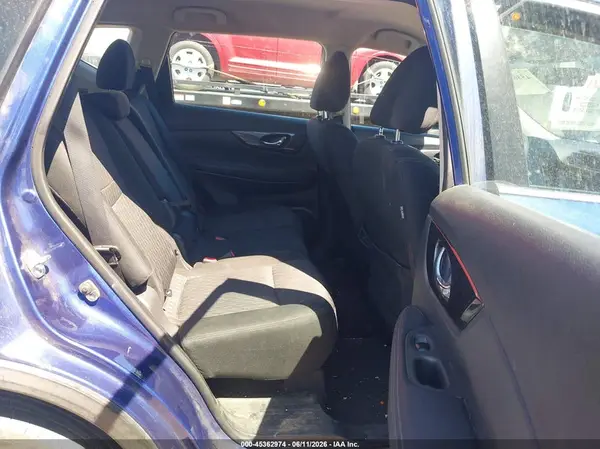 KNMAT2MT1JP564759 2018 NISSAN ROGUE - Image 8