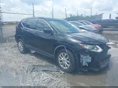 KNMAT2MT1JP565796 2018 NISSAN ROGUE