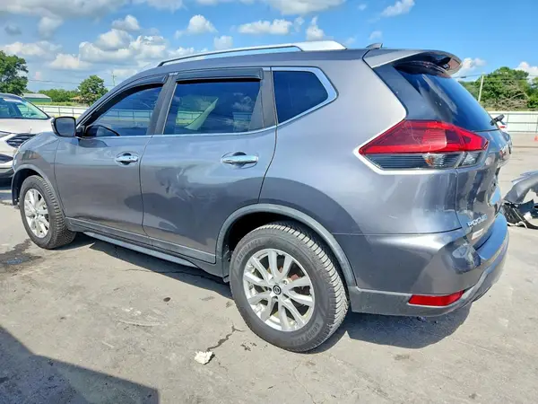 KNMAT2MT1JP566091 2018 NISSAN ROGUE - Image 2