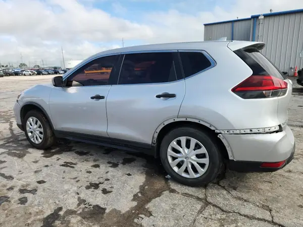 KNMAT2MT1JP567130 2018 NISSAN ROGUE - Image 2