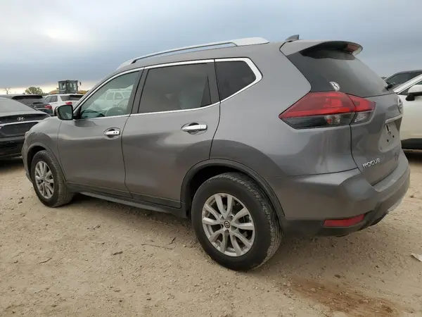 KNMAT2MT1JP567631 2018 NISSAN ROGUE - Image 2