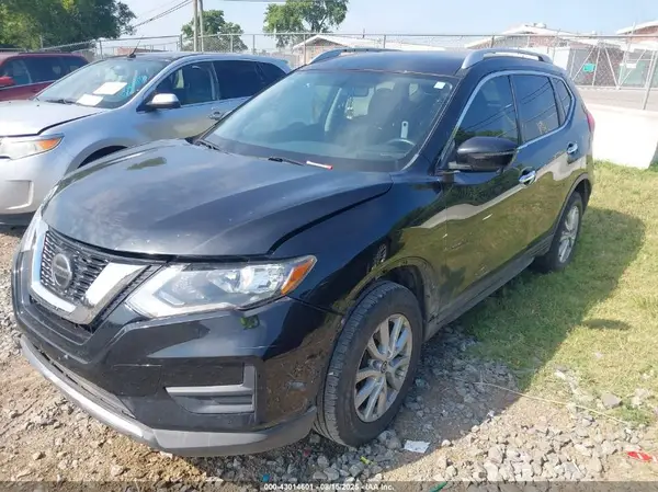 KNMAT2MT1JP567967 2018 NISSAN ROGUE - Image 2