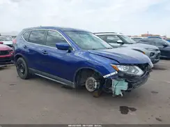 KNMAT2MT1JP568603 2018 NISSAN ROGUE