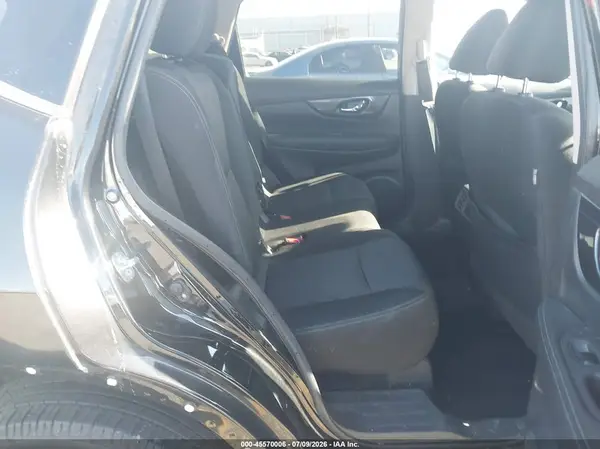 KNMAT2MT1JP568696 2018 NISSAN ROGUE - Image 8