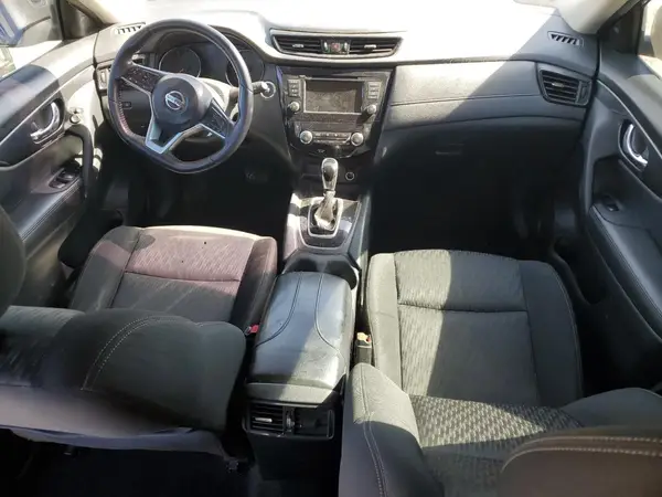 KNMAT2MT1JP570285 2018 NISSAN ROGUE - Image 8