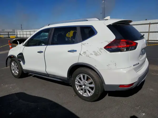 KNMAT2MT1JP571131 2018 NISSAN ROGUE - Image 2