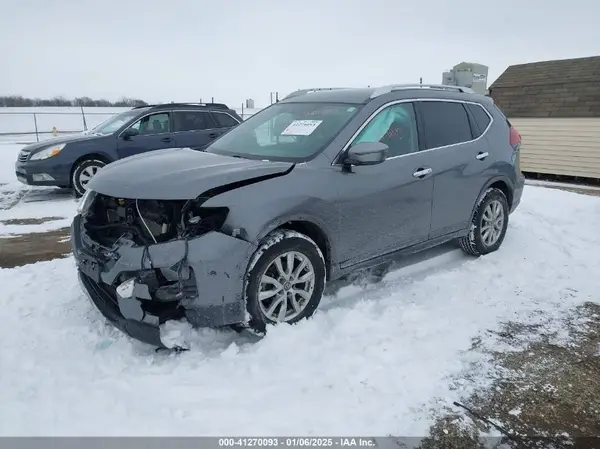 KNMAT2MT1JP573414 2018 NISSAN ROGUE - Image 2