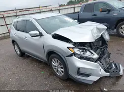 KNMAT2MT1JP574529 2018 NISSAN ROGUE