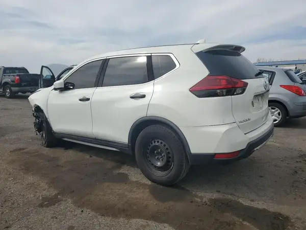 KNMAT2MT1JP577379 2018 NISSAN ROGUE - Image 2