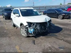 KNMAT2MT1JP579438 2018 NISSAN ROGUE