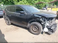 KNMAT2MT1JP581089 2018 NISSAN ROGUE