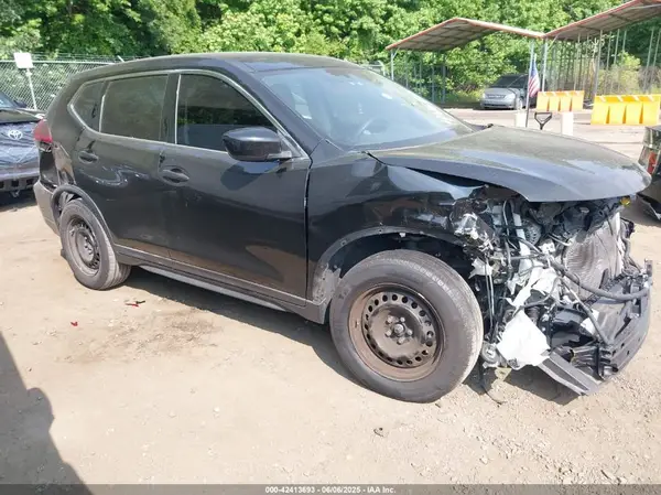 KNMAT2MT1JP581089 2018 NISSAN ROGUE - Image 1