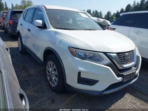 KNMAT2MT1JP592478 2018 NISSAN ROGUE - Image 1