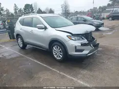 KNMAT2MT1JP595252 2018 NISSAN ROGUE