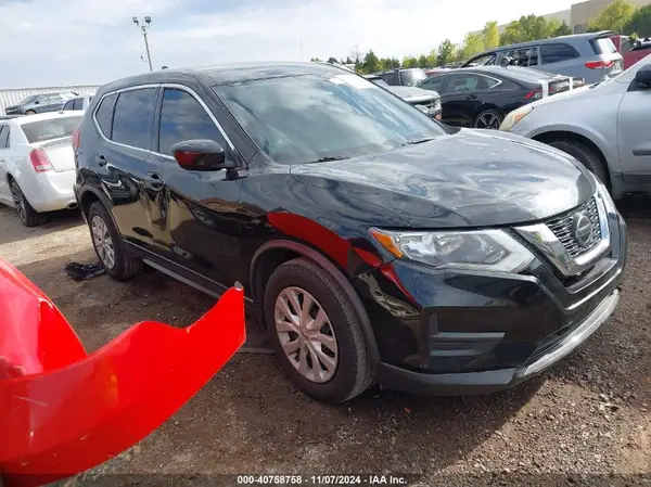 KNMAT2MT1JP605696 2018 NISSAN ROGUE - Image 1