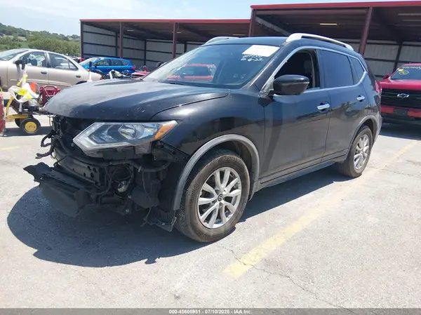 KNMAT2MT1JP607738 2018 NISSAN ROGUE - Image 2