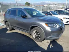 KNMAT2MT1JP608355 2018 NISSAN ROGUE