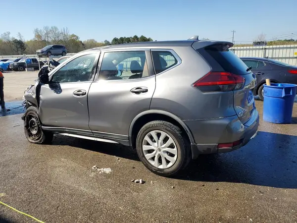 KNMAT2MT1JP610218 2018 NISSAN ROGUE - Image 2