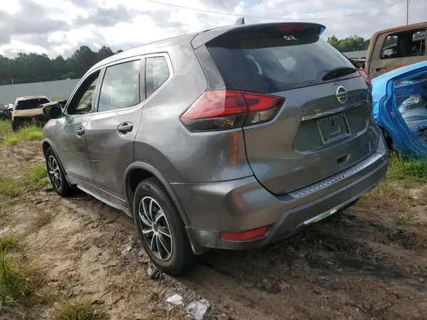 KNMAT2MT1JP610980 2018 NISSAN ROGUE - Image 2