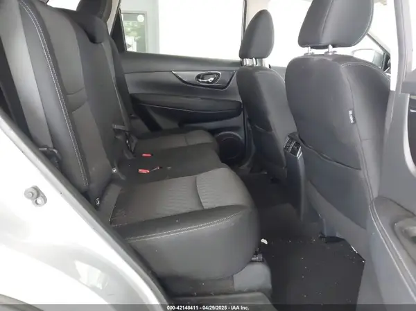 KNMAT2MT1JP613460 2018 NISSAN ROGUE - Image 8