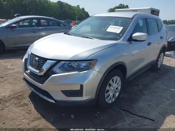 KNMAT2MT1JP615550 2018 NISSAN ROGUE - Image 2