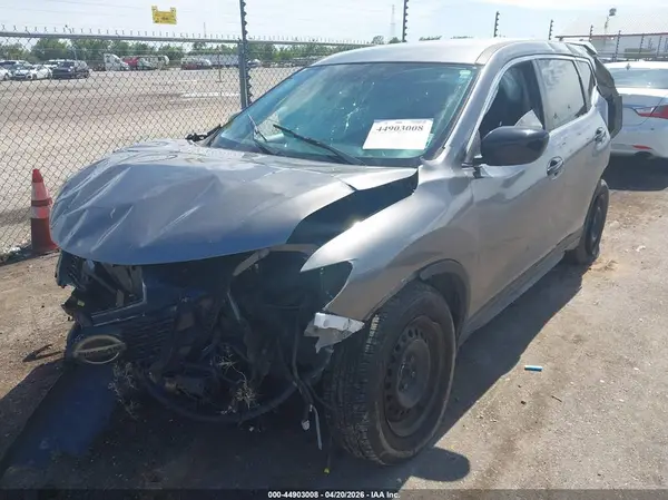 KNMAT2MT1JP616245 2018 NISSAN ROGUE - Image 2