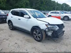 KNMAT2MT1JPE81495 2018 NISSAN ROGUE