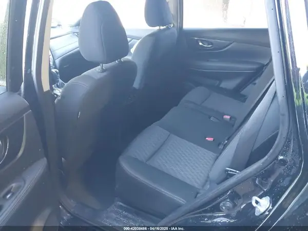 KNMAT2MT1KP504210 2019 NISSAN ROGUE - Image 8