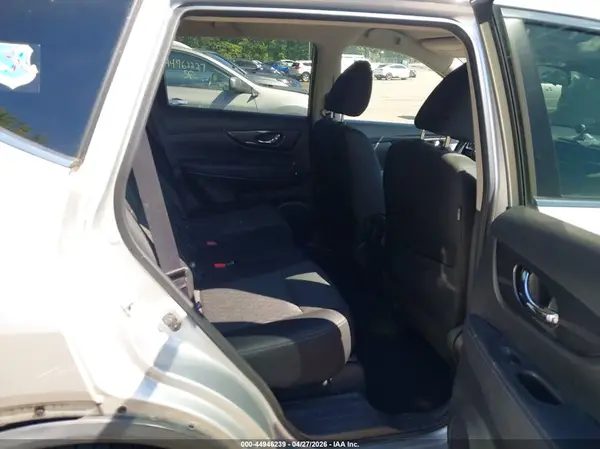 KNMAT2MT1KP508046 2019 NISSAN ROGUE - Image 8
