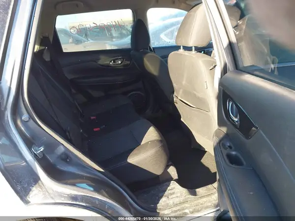 KNMAT2MT1KP514915 2019 NISSAN ROGUE - Image 8