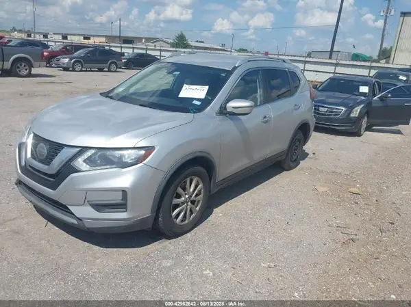 KNMAT2MT1KP525834 2019 NISSAN ROGUE - Image 2