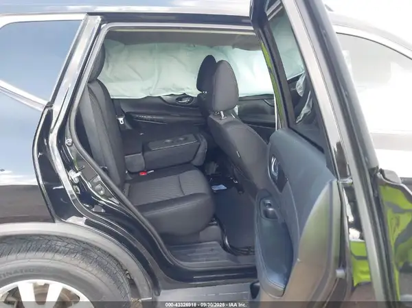 KNMAT2MT1KP528880 2019 NISSAN ROGUE - Image 8