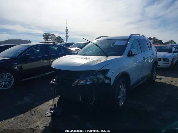 KNMAT2MT1KP543525 2019 NISSAN ROGUE - Image 2