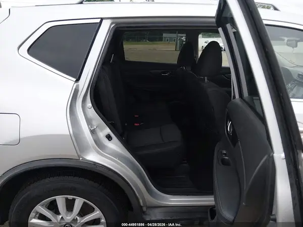 KNMAT2MT1LP501759 2020 NISSAN ROGUE - Image 8